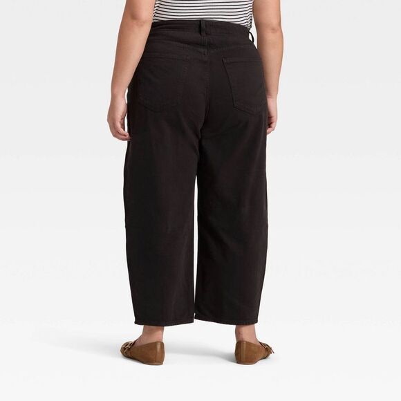 Universal Thread - Women's High-Rise Easy Barrel Ankle Jeans - Univer Black - Picture 2 of 4